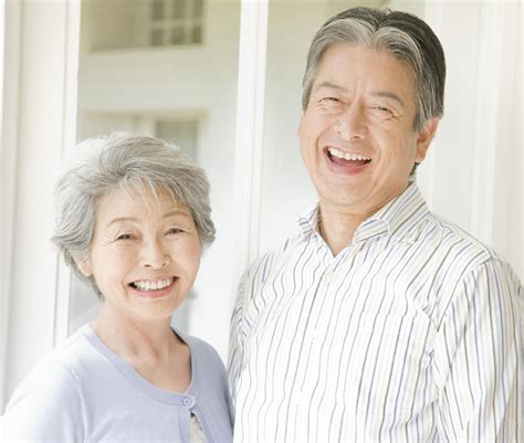 多病|75 歳以上の約8 割が2 疾患以上、約6 割が3疾患以上の慢性疾患。